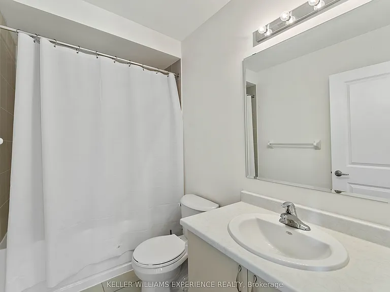 75 Wakefield Blvd — Photo 16