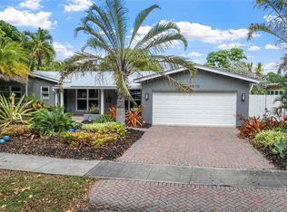 5670 NE 21st Dr, Fort Lauderdale, FL 33308