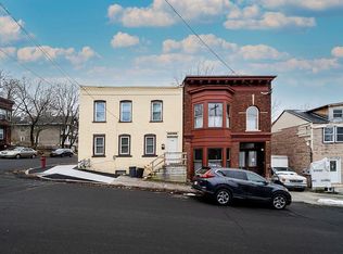 169 Hutton St, Troy, NY 12180