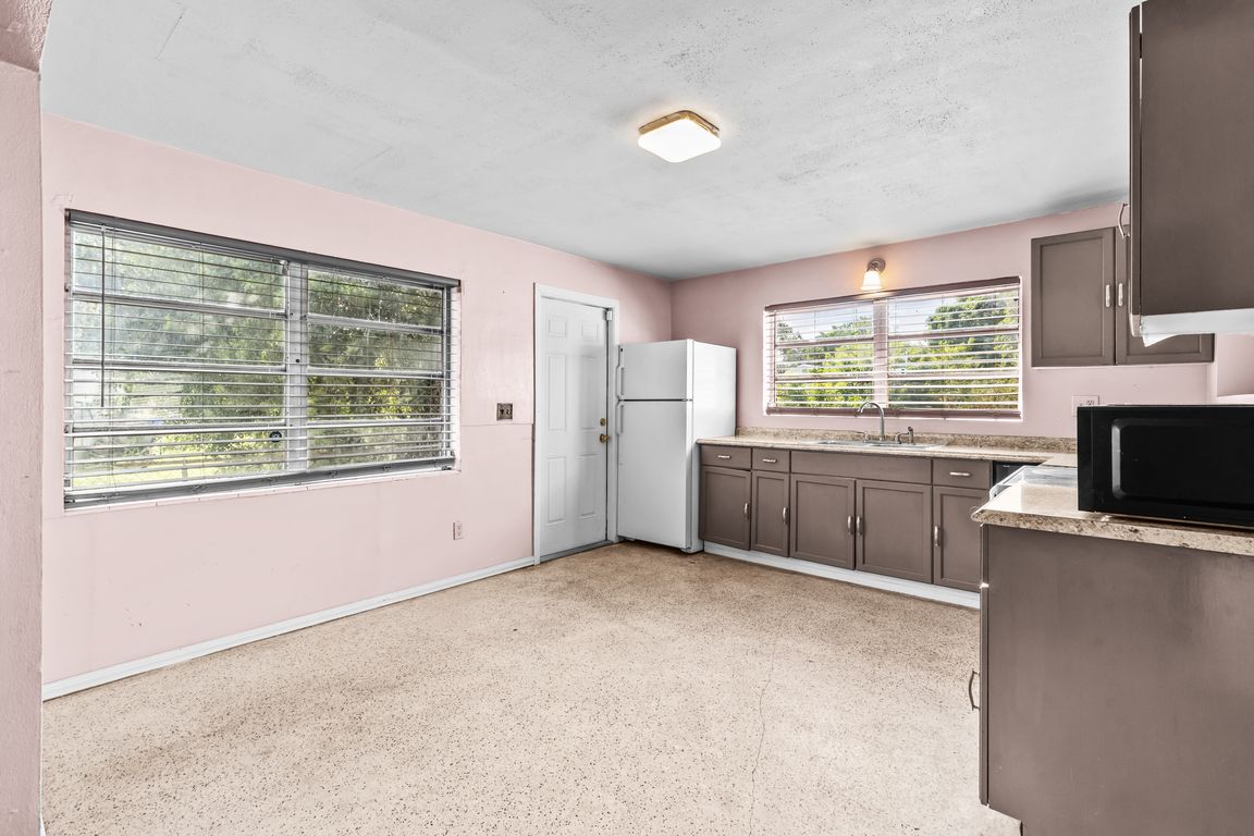 next background image