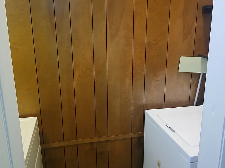 920 Iris St — Photo 22