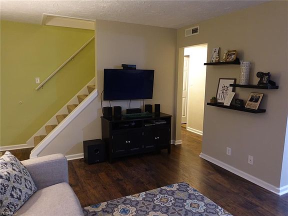 4th image of 329 Morrison Ave