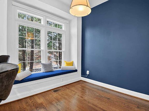 5th image of 504 N Thomas St APT H