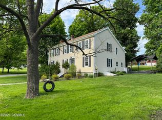 303 Schoolhouse Ln, Lewisburg, PA 17837