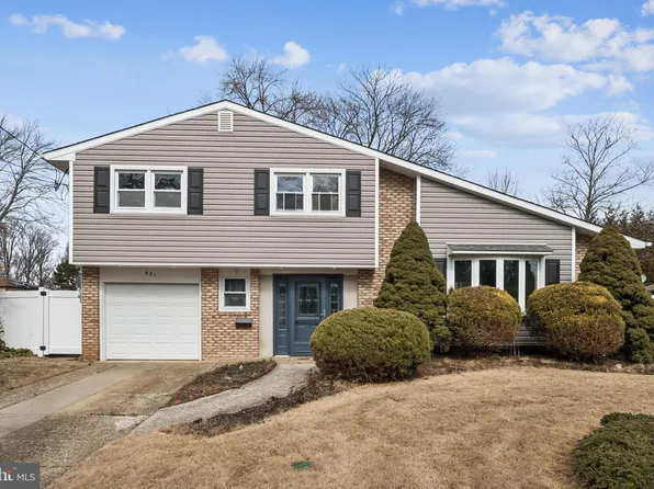 621 Beverly Dr, Magnolia, NJ 08049