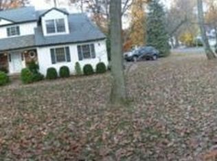 2 Deborah Dr, Morristown, NJ 07960