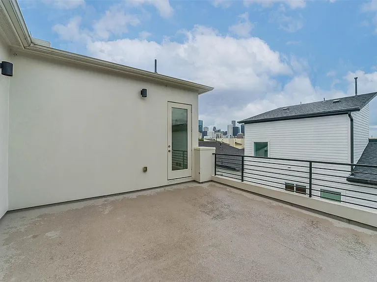 2408 Emancipation Ave #A — Photo 14