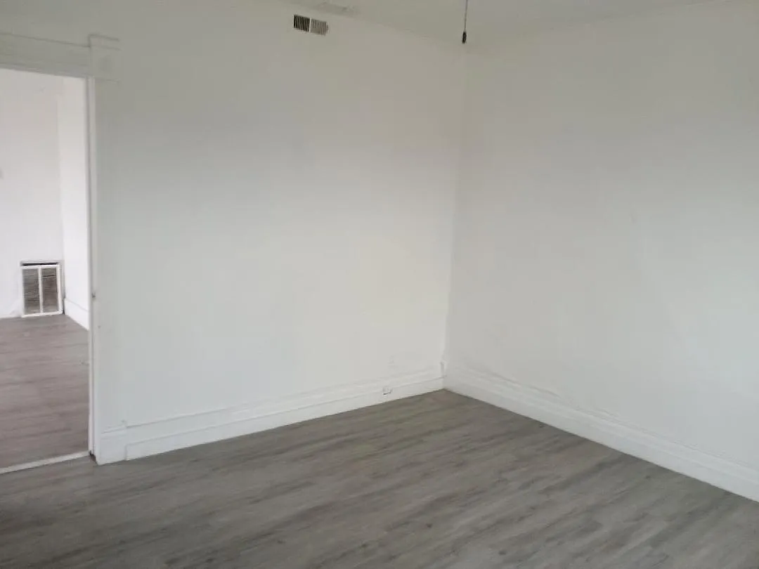 2 bed, 1000 sqft, $850 — Photo 2