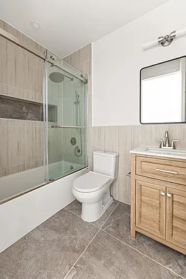 Bathroom, photo 1