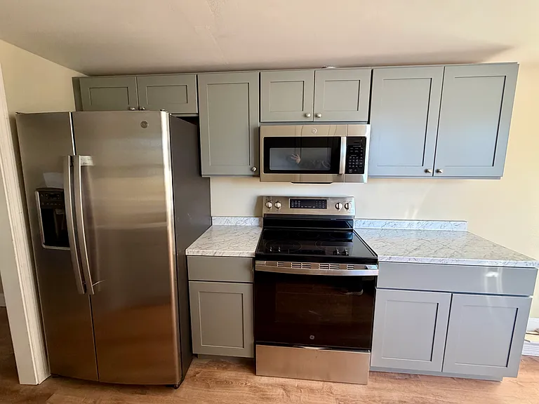 710 Central St — Photo 3