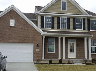 419 Calumet Farms Dr, Lebanon, OH 45036