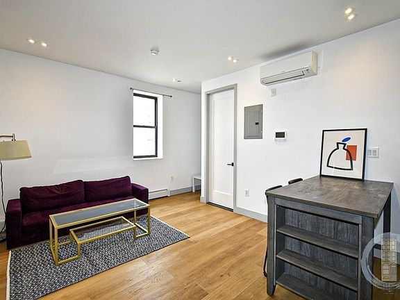 4th image of 395 Kosciuszko St #3CC