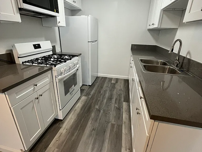 6945 Hinds Ave #7 — Photo 14