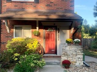 5622 W 97th St, Overland Park, KS 66207