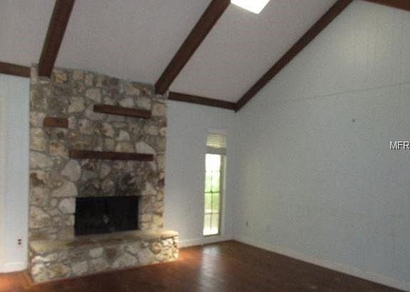 4th image of 852 Riverbend Blvd