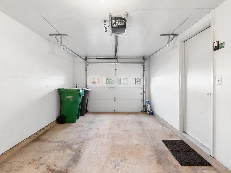 225 Lazy Hollow Dr — Photo 28