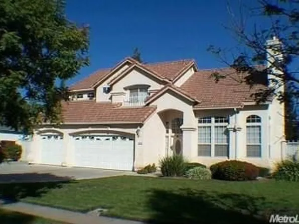 3270 Brookstone Dr, Turlock, CA 95382