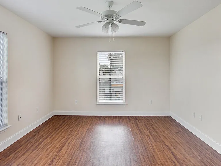 2804 Jackson Ave — Photo 13