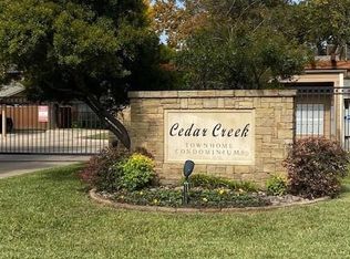 5734 Cedar Creek Dr, Benbrook, TX 76109