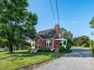 1210 Oakwood St, Bedford, VA 24523