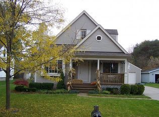 3190 Hessel Ave, Rochester Hills, MI 48307