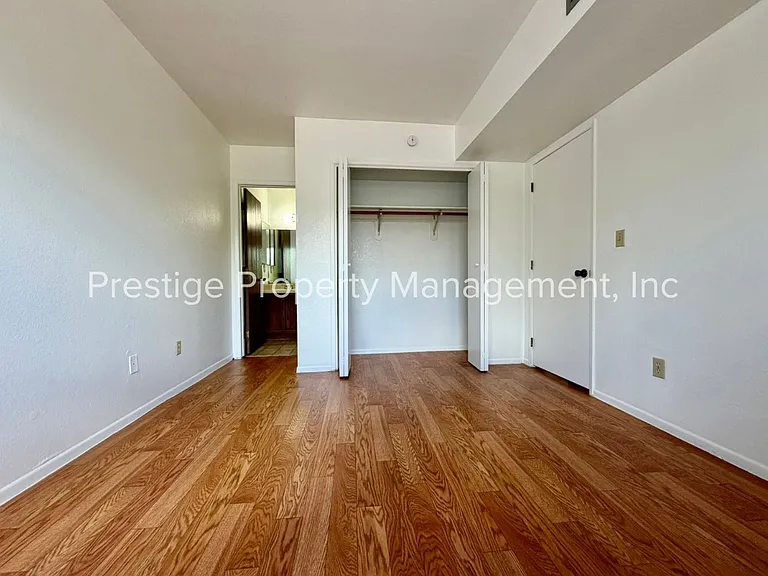 1438 N Alamo Ave #1-7 — Photo 16