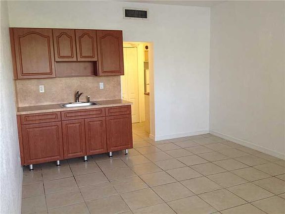 2nd image of 26 Diplomat Pkwy #2246