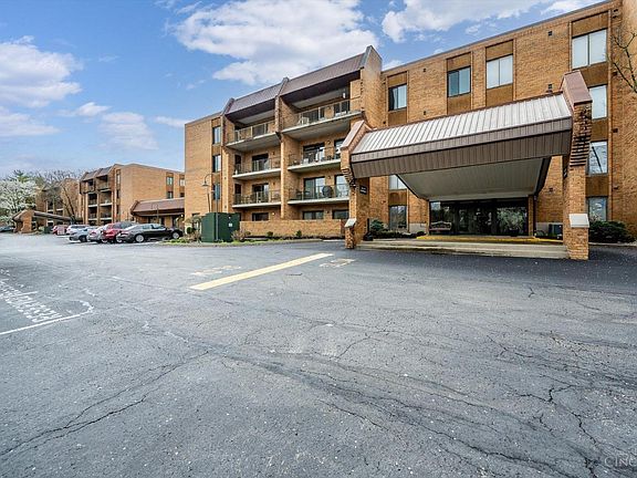 2nd image of 3543 Amberacres Dr Unit 108W