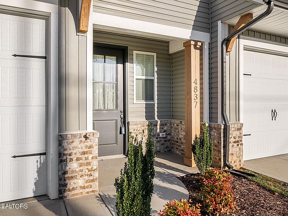 5th image of 4837 Moon Lake Ln