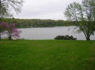 5555 Shadow Ln, Bloomfield Hills, MI 48302
