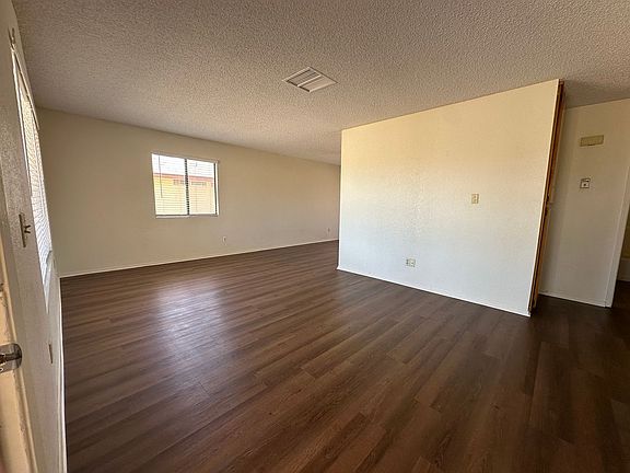 3rd image of 6182 Mojave Ave