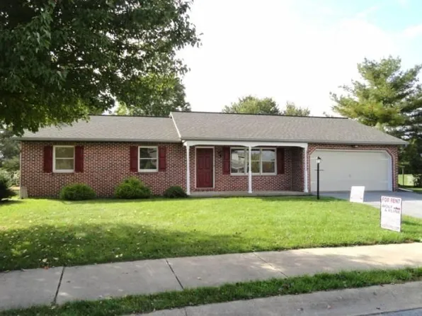 402 Buchanan Dr, Ephrata, PA 17522