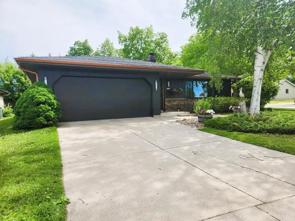 2423 Pershing AVENUE, Sheboygan, WI 53083