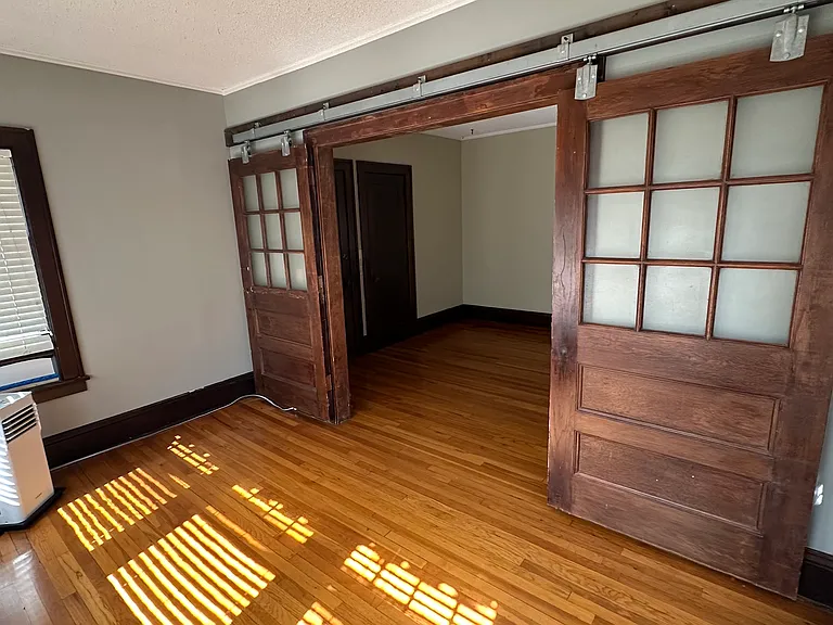 3345 Hennepin Ave #1 — Photo 6