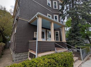 18 Montgomery St #3, Cambridge, MA 02140
