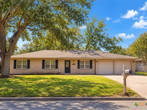 508 Suzanne St, Edna, TX 77957
