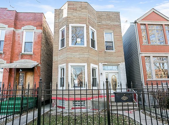 2nd image of 1326 N Bell Ave