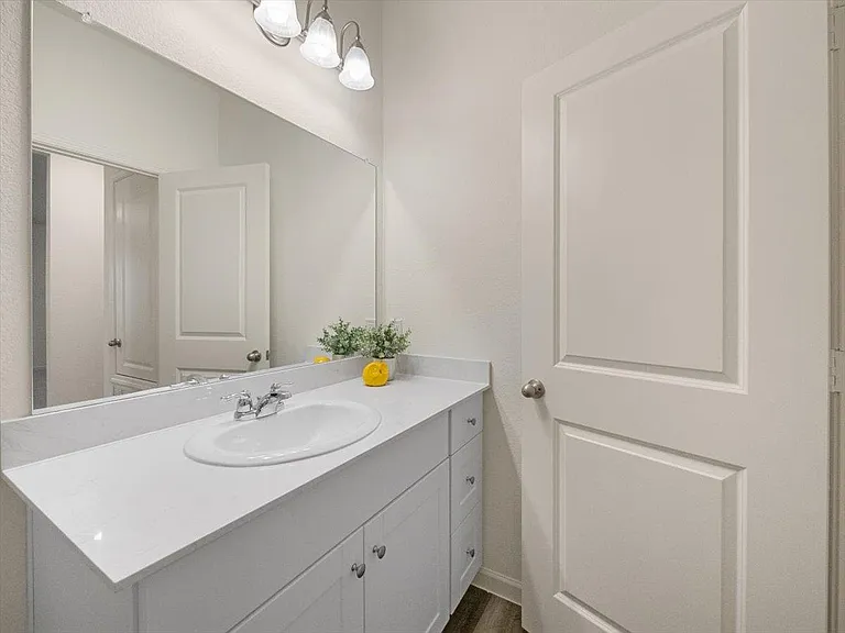 617 Delaware Ave — Photo 15