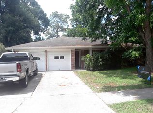 5922 Black Maple Ln, Houston, TX 77088