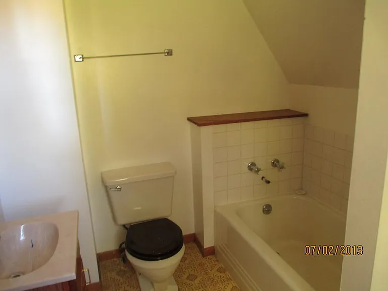 10746 Minnie Ave — Photo 7