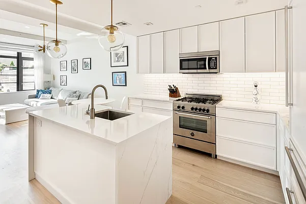 Sold by Compass | media 13