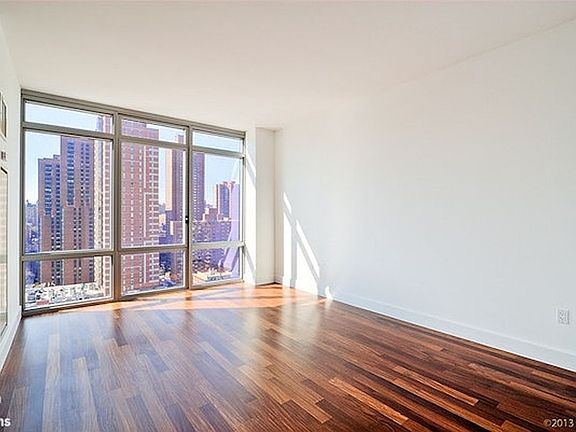 3rd image of 333 E 91st St APT 19D