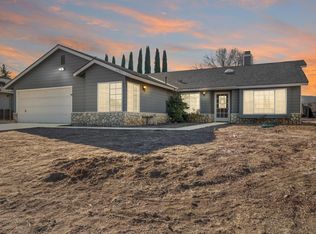21431 Santa Maria Dr, Tehachapi, CA 93561