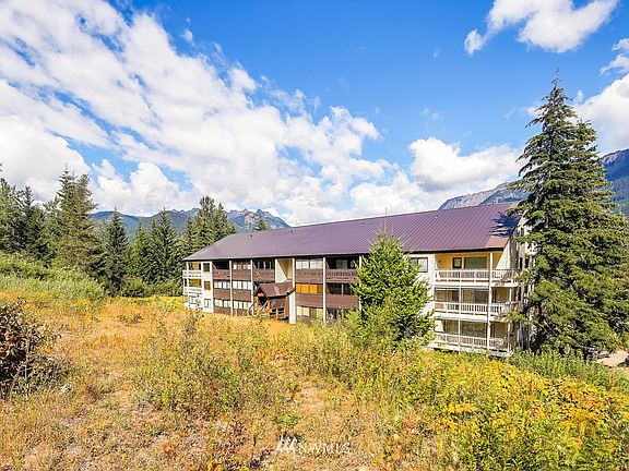 2nd image of 223 Hyak Drive E #606