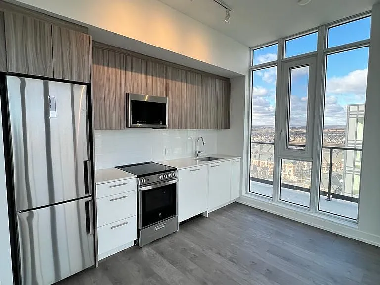 215 Veterans Dr #1204 — Photo 2
