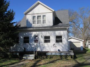 725 S Grant Ave, Chanute, KS 66720