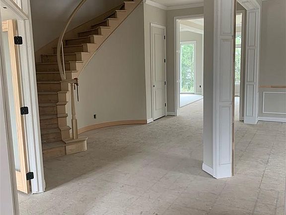 4th image of 54171 Deadwood Ln