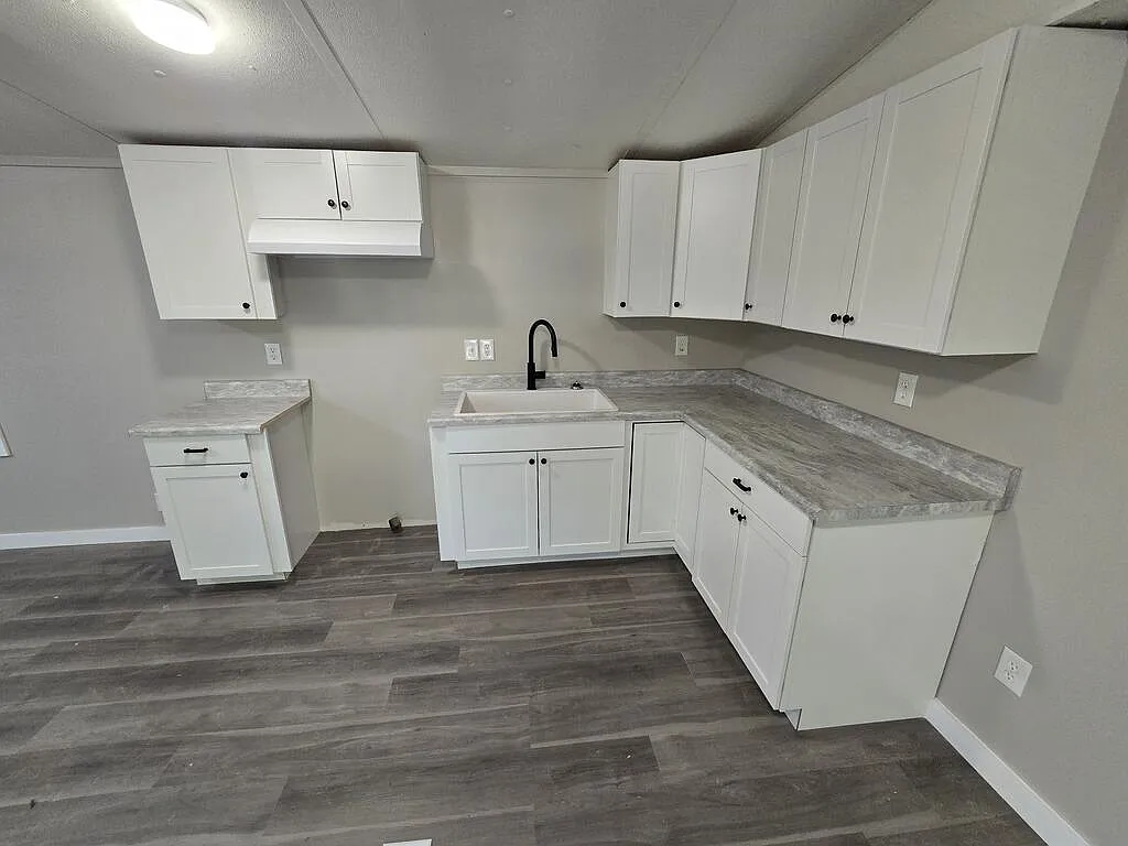 3 bed, 1024 sqft, $1,400 — Photo 4
