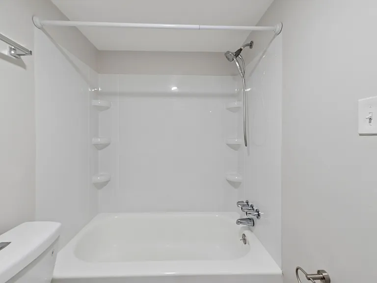 7 Silverwood Cir #3 — Photo 9
