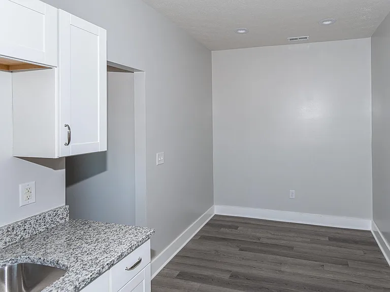 5143 E Washington St #201 — Photo 5